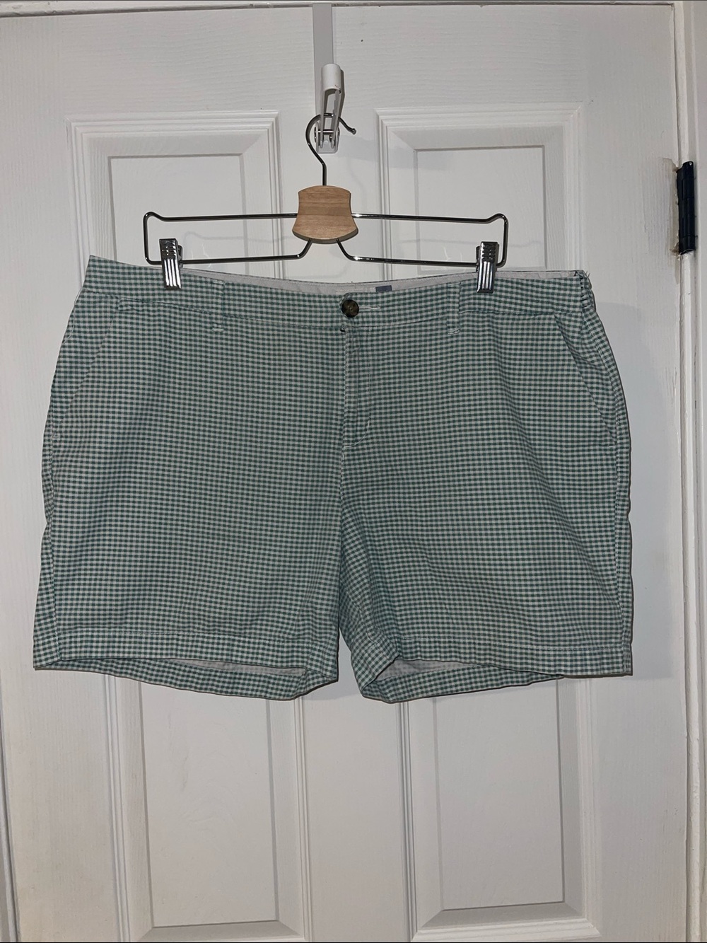 Old Navy women’s Green Gingham Casual 100% cotton Shorts